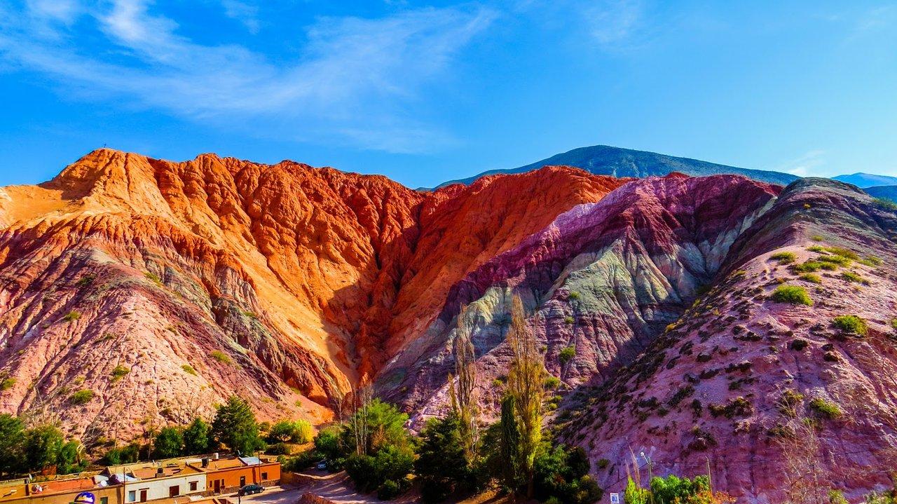 Purmamarca e Cerro de los Siete Colores